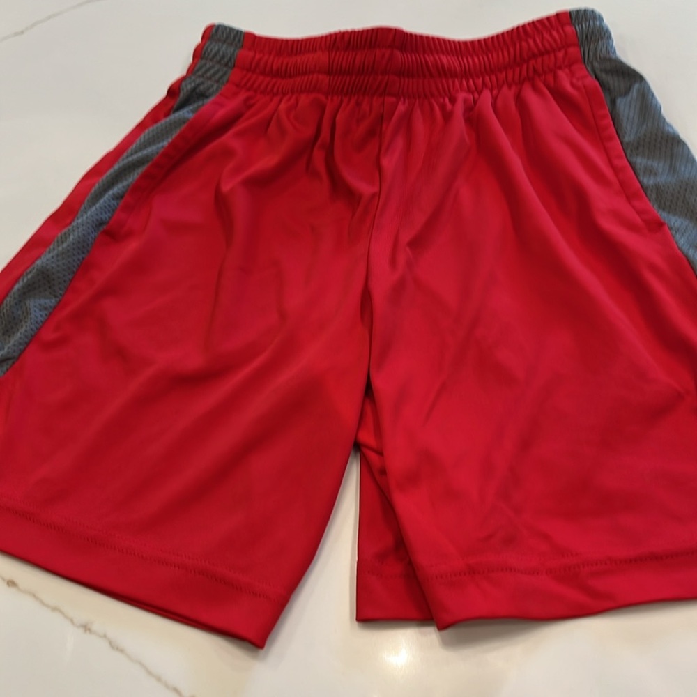 NWOT TEK Gear Bundle of 3 Boys Shorts. Sz. Med 10-12 side pockets. Elastic waist - Picture 8 of 11